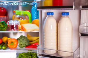 Le lait dans la porte du frigo ? L’erreur que (presque) tout le Maroc fait sans le savoir Le lait dans la porte du frigo ? L’erreur que (presque) tout le Maroc fait sans le savoir