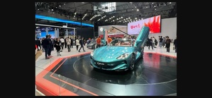 La Chine détrône le Japon et devient le premier exportateur automobile mondial après 25 ans de domination japonaise La Chine détrône le Japon et devient le premier exportateur automobile mondial après 25 ans de domination japonaise