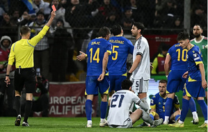 Catastrophe pour l’Italie : la Bosnie décroche le Mondial 2026 aux tirs au but Catastrophe pour l’Italie : la Bosnie décroche le Mondial 2026 aux tirs au but