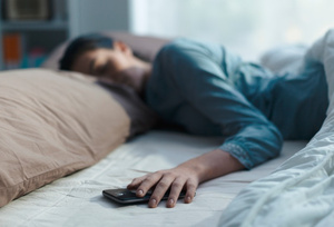 Votre smartphone sabote-t-il votre repos sans que vous ne le sentiez ?