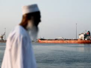 Choc pétrolier : les cours de l'or noir s'envolent après le blocus américain des ports Iraniens 