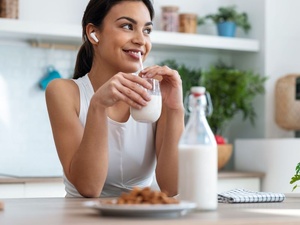 Prévenir le cancer colorectal : cet aliment simple que les experts recommandent au quotidien.
