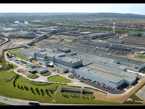 Tournant stratégique à l'usine Stellantis de Poissy