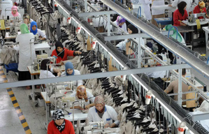 Industrie marocaine : les femmes grimpent en force dans les usines et les bureaux Industrie marocaine : les femmes grimpent en force dans les usines et les bureaux