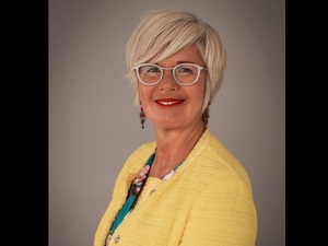 Danielle Pailler illumine la Galerie Nouiga avec une ode artistique à la douceur Danielle Pailler illumine la Galerie Nouiga avec une ode artistique à la douceur