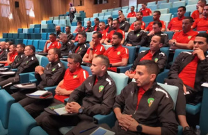 Tensions au sein de l’arbitrage marocain après les polémiques de Botola Pro Tensions au sein de l’arbitrage marocain après les polémiques de Botola Pro