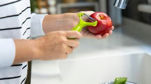 La peau des fruits et légumes : est-elle vraiment plus nutritive ?s