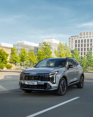​Le Kia Sportage Hybrid 2026 distingué par Cars.com pour son rapport qualité-prix