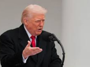 Trump maintient le dialogue malgré une attaque iranienne