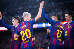 Le Barça remporte le Clasico et file vers un 29e titre de Liga