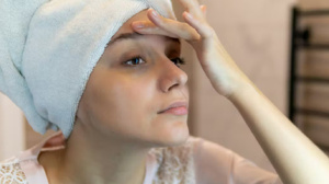 Perte des sourcils : causes possibles et quand s’inquiéter