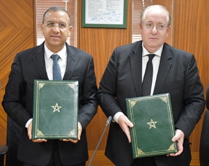 Al Barid Bank et la Holding Al Omrane s’allient pour renforcer l’accès au logement et l’inclusion sociale Al Barid Bank et la Holding Al Omrane s’allient pour renforcer l’accès au logement et l’inclusion sociale