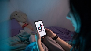 TikTok devant la justice française : seize familles brisées contre un algorithme TikTok devant la justice française : seize familles brisées contre un algorithme
