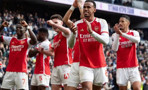 Arsenal FC sacré champion d’Angleterre : la fin de 22 ans d’attente Arsenal FC sacré champion d’Angleterre : la fin de 22 ans d’attente