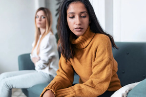 Le “burnout social” : pourquoi sortir avec ses amis devient-il de plus en plus fatigant ? Le “burnout social” : pourquoi sortir avec ses amis devient-il de plus en plus fatigant ?