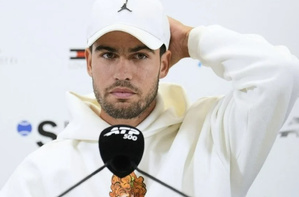 Carlos Alcaraz déclare forfait pour Wimbledon et Queen’s Carlos Alcaraz déclare forfait pour Wimbledon et Queen’s