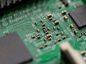 Révolution informatique : une université japonaise affirme avoir développé une technologie capable d’accélérer les ordinateurs tout en réduisant leur consommation d’énergie Révolution informatique : une université japonaise affirme avoir développé une technologie capable d’accélérer les ordinateurs tout en réduisant leur consommation d’énergie
