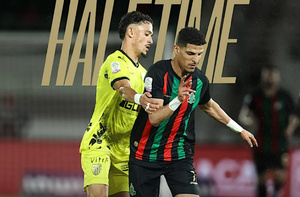 Botola Pro D1: Maghreb Fès et l’AS FAR se neutralisent Botola Pro D1: Maghreb Fès et l’AS FAR se neutralisent