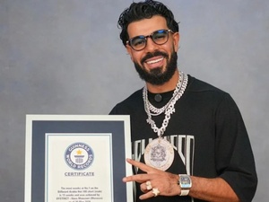 DYSTINCT : le chanteur maroco-belge qui révolutionne la musique arabe et bat des records mondiaux DYSTINCT : le chanteur maroco-belge qui révolutionne la musique arabe et bat des records mondiaux