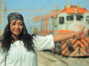 La comédienne marocaine Hanan Zahdi révèle son combat courageux contre le cancer
