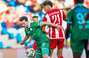 Botola Pro D1 : le Raja Casablanca s’impose face au COD Meknès et consolide sa 3e place