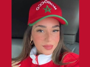 Jojo Benkirane, l’ambassadrice de cœur des Marocains, symbole d’un soutien indéfectible aux Lions de l’Atlas Jojo Benkirane, l’ambassadrice de cœur des Marocains, symbole d’un soutien indéfectible aux Lions de l’Atlas