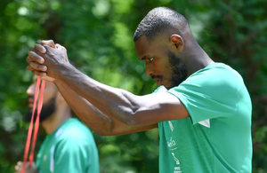 Mustapha Hadji révèle les coulisses du choix d’Issa Diop pour le Maroc Mustapha Hadji révèle les coulisses du choix d’Issa Diop pour le Maroc