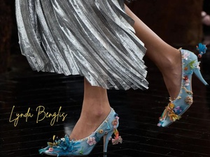 Haute couture : comment Lynda Benglis a inspiré la nouvelle collection Dior de Jonathan Anderson Haute couture : comment Lynda Benglis a inspiré la nouvelle collection Dior de Jonathan Anderson