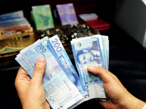Le dirham se renforce face au dollar et à l’euro Le dirham se renforce face au dollar et à l’euro