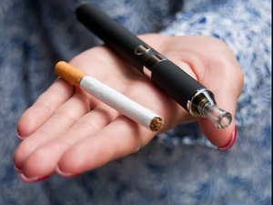 Cigarette classique ou électronique : une spécialiste alerte sur leurs effets nocifs pour le système immunitaire Cigarette classique ou électronique : une spécialiste alerte sur leurs effets nocifs pour le système immunitaire