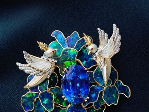 Pourquoi l’opale fascine autant les maisons de haute joaillerie ? Pourquoi l’opale fascine autant les maisons de haute joaillerie ?