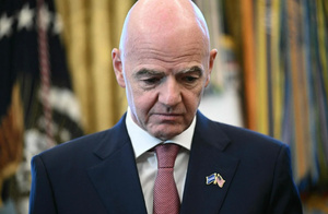 FIFA-UEFA : le bras de fer se durcit