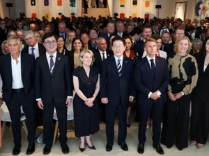Le Maroc devient membre fondateur de l’Alliance Lumière lors du Sommet Lumière en France