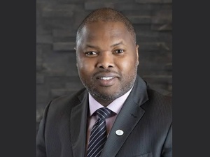 Canada : Kassim Doumbia, l’Ivoirien devenu maire de Shippagan et figure de la francophonie au Nouveau-Brunswick Canada : Kassim Doumbia, l’Ivoirien devenu maire de Shippagan et figure de la francophonie au Nouveau-Brunswick