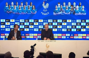 Équipe de France : Zinédine Zidane dévoile sa première liste Équipe de France : Zinédine Zidane dévoile sa première liste