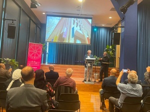 « Des mots face aux murs » : Forte présence marocaine au Festival de poésie Mésopotamia à La Haye « Des mots face aux murs » : Forte présence marocaine au Festival de poésie Mésopotamia à La Haye