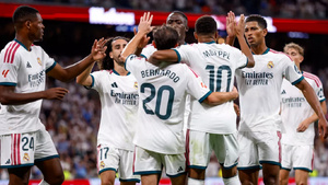 Liga : le Real Madrid domine Séville et fait le plein de confiance avant le Clasico