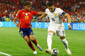 Ballon d’Or 2026 : Mbappé, Yamal et Kane au coude-à-coude, Putellas en quête d’un troisième sacre Ballon d’Or 2026 : Mbappé, Yamal et Kane au coude-à-coude, Putellas en quête d’un troisième sacre
