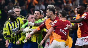 Derby d’Istanbul : une bagarre générale éclate après la victoire de Galatasaray face à Fenerbahçe