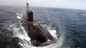 Manœuvres de sous- marins nucléaires au Canal de Suez  et au Détroit d'Ormuz