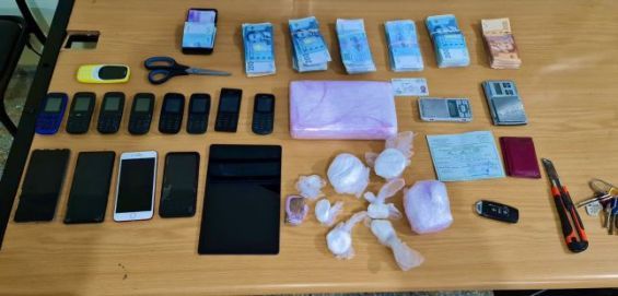 La police interpelle 5 trafiquants de drogue 