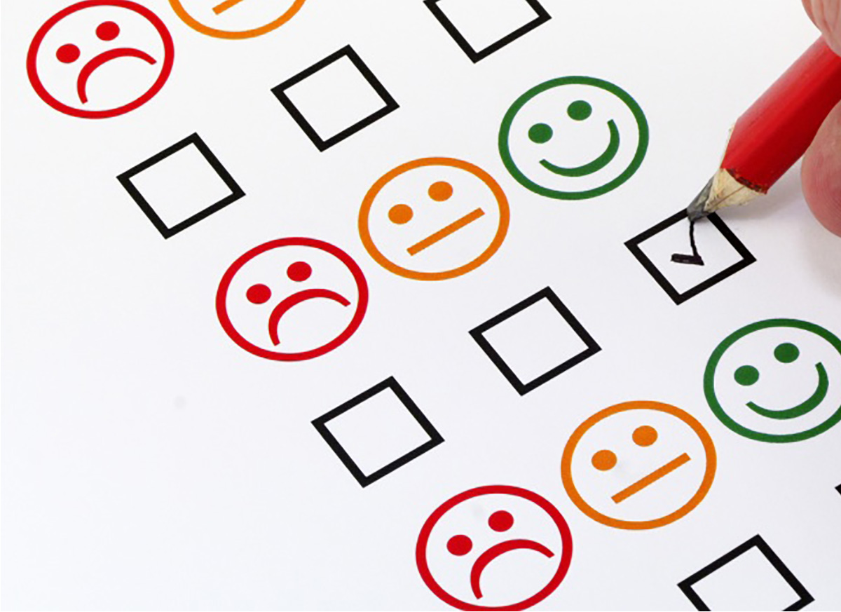 La politique en sondage : Etes-vous très, moyennement ou pas du tout satisfait ?