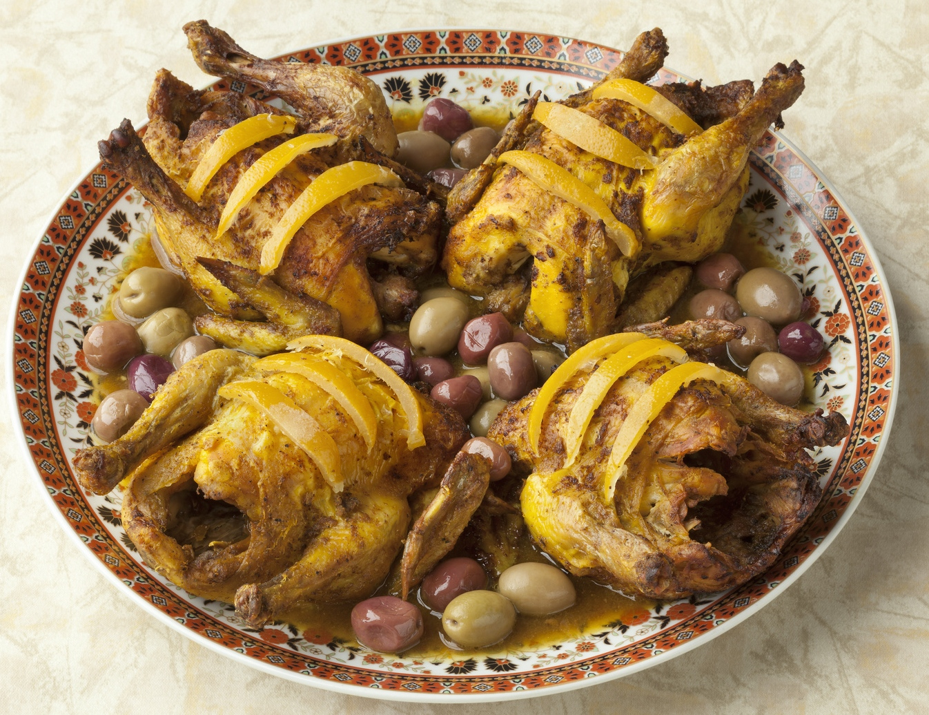 Poulet mqualli aux citrons confits