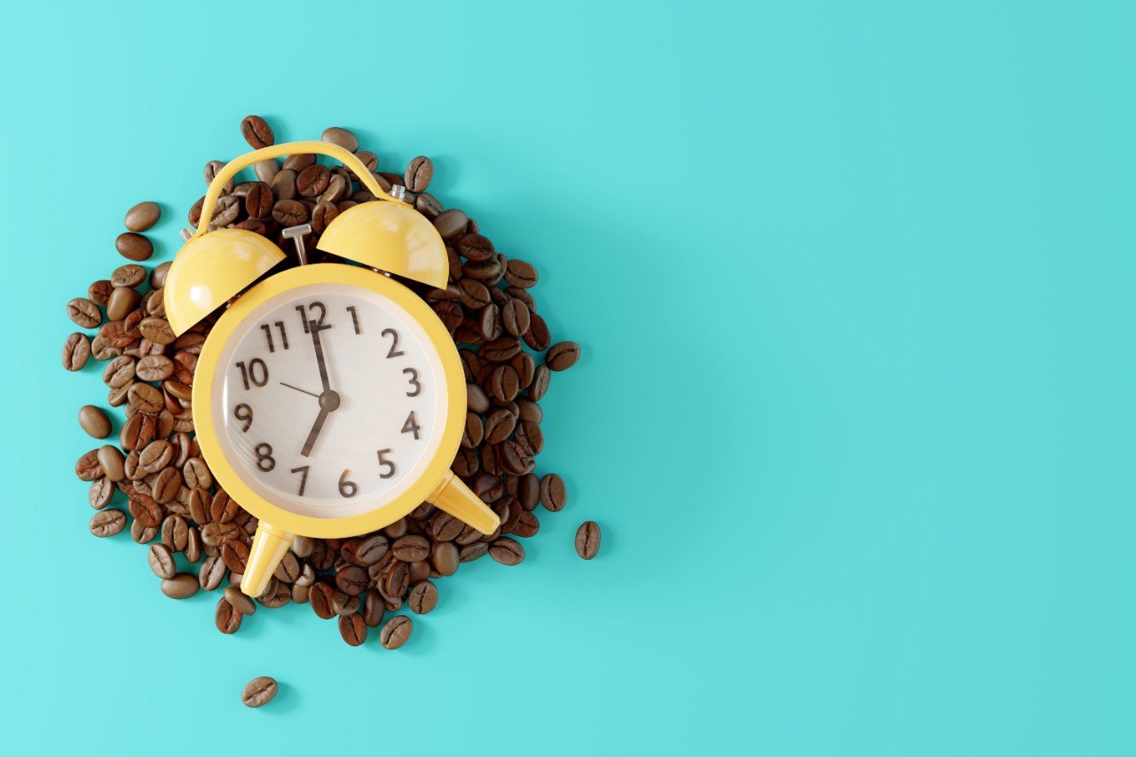 Pourquoi vous devriez éviter le café dès le réveil ? 