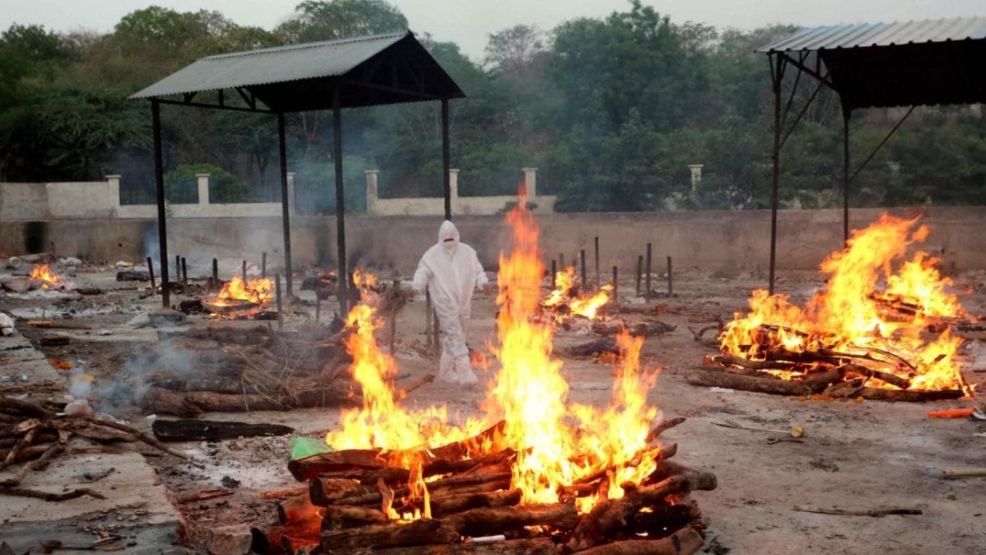Immolation de victimes du Covid en Inde