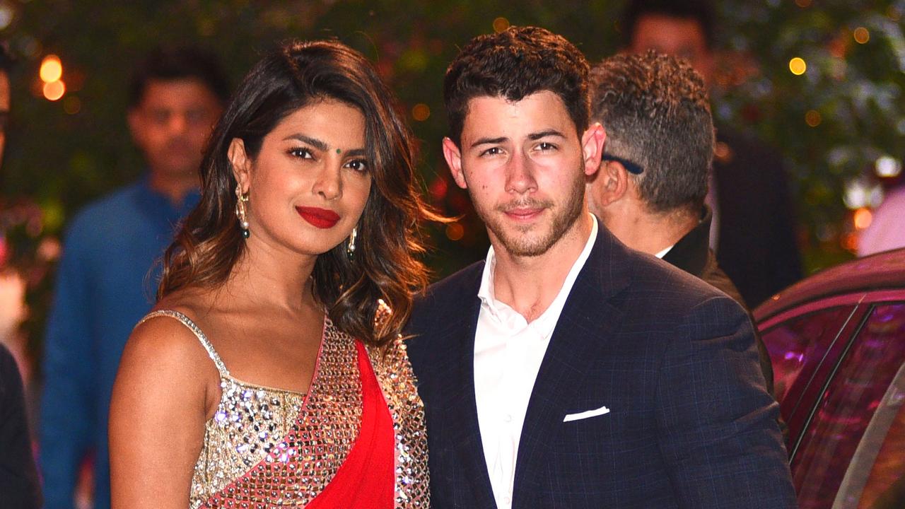 Priyanka Chopra et Nick Jonas lèvent un million de dollars pour l'Inde
