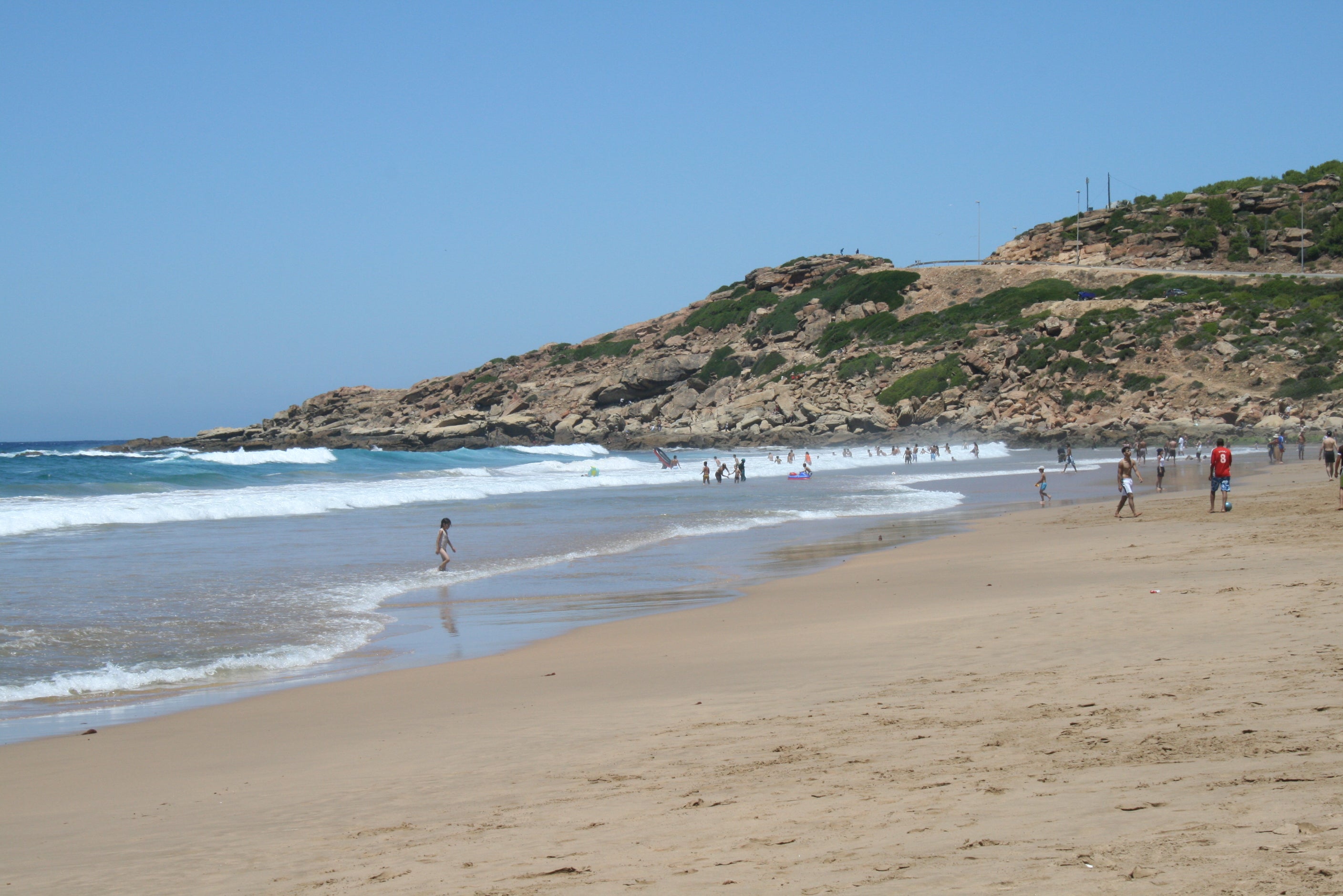 Tanger : réouverture des plages au public 