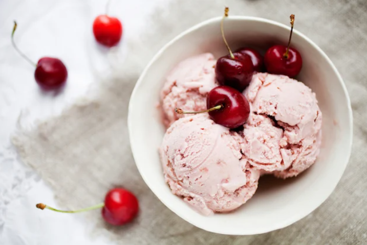 Glace à la cerise