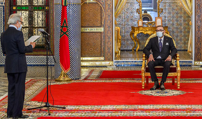 Wali Bank Al-Maghrib devant SM le Roi