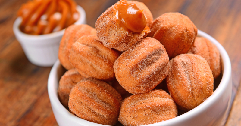 Mini-churros au caramel au beurre salé